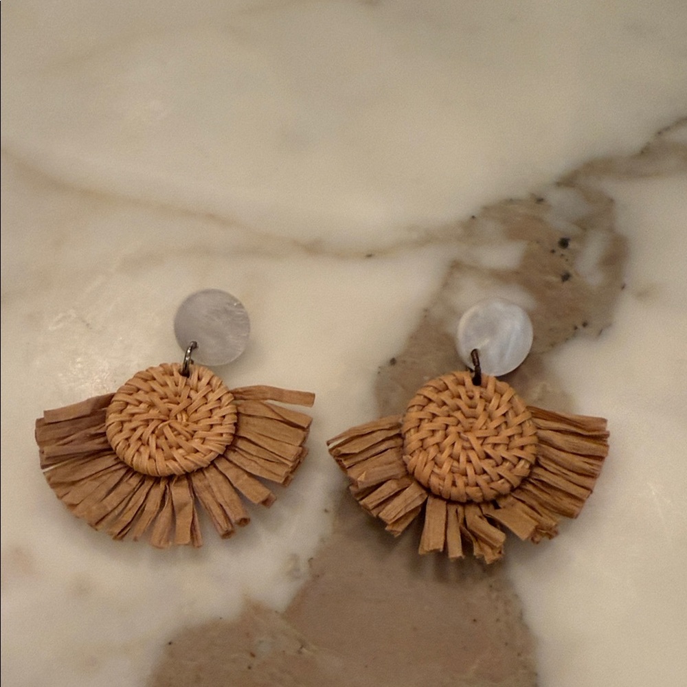 Elegant Tan Woven rattan with acrylic post Earrings